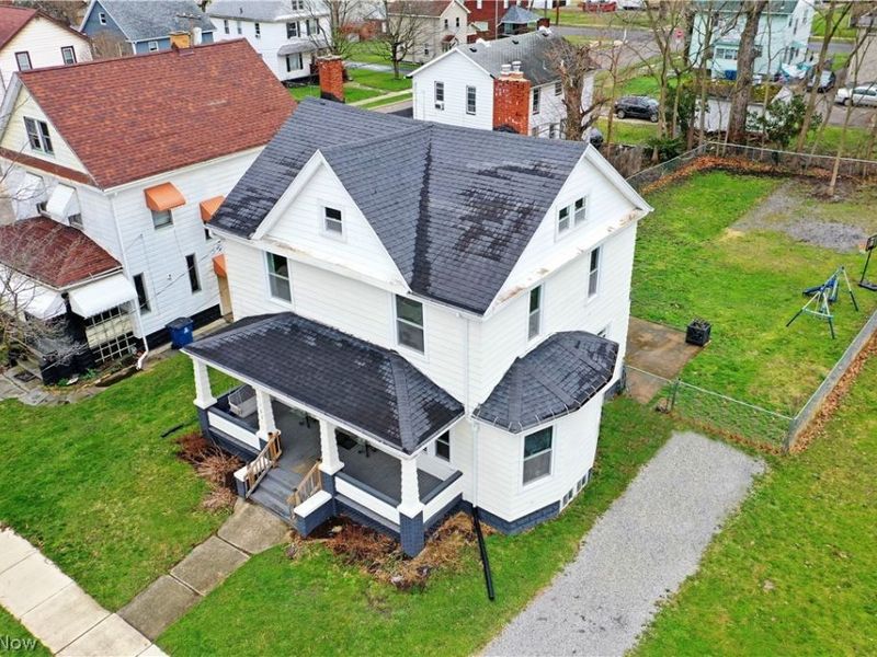 163 N Chestnut Avenue, Niles, OH 44446 Photo 2