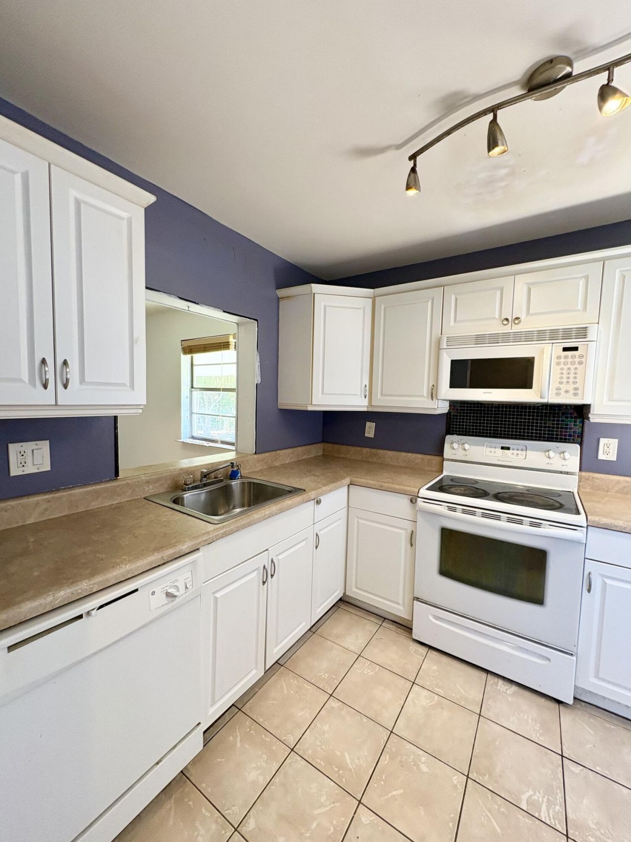 2915 SW 22nd Avenue, Unit 201, Delray Beach, FL 33445 Photo