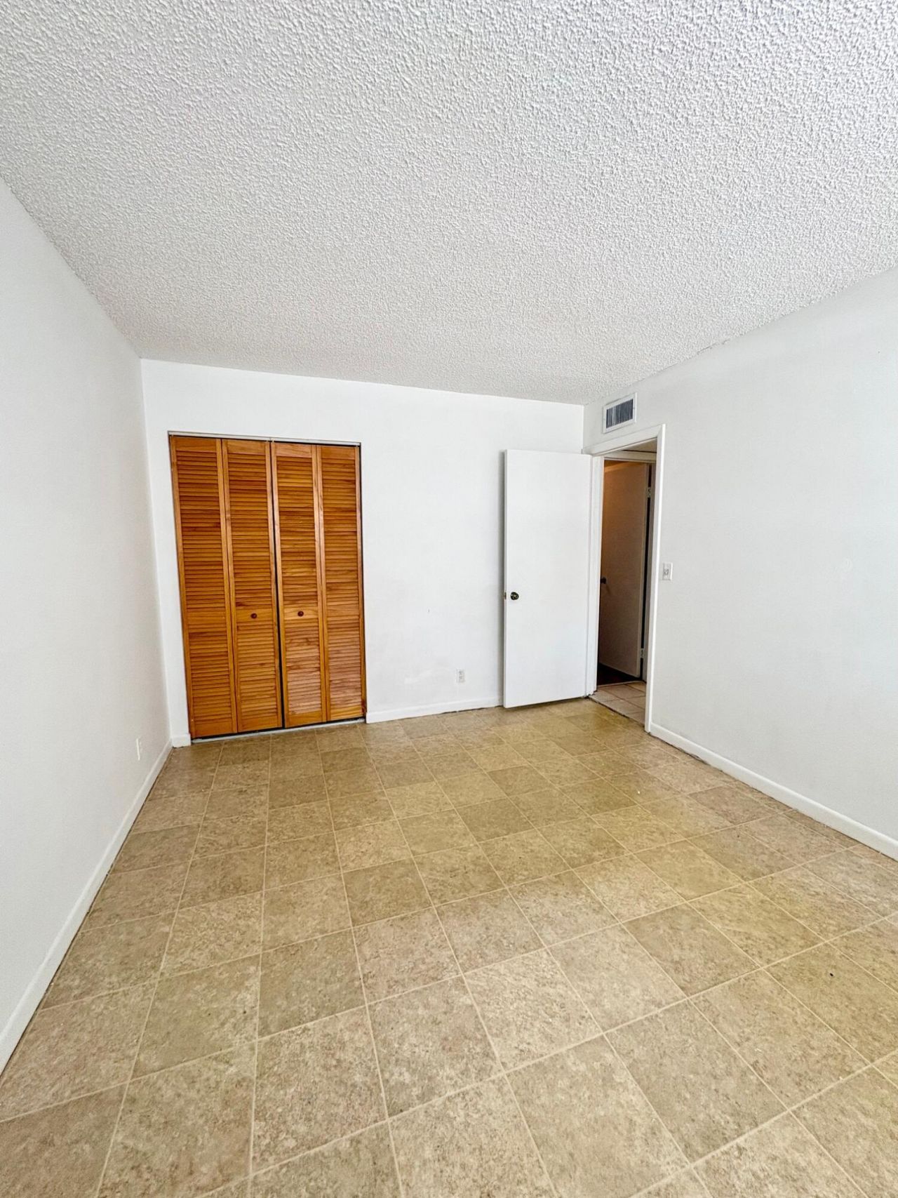 2915 SW 22nd Avenue, Unit 201, Delray Beach, FL 33445 Photo