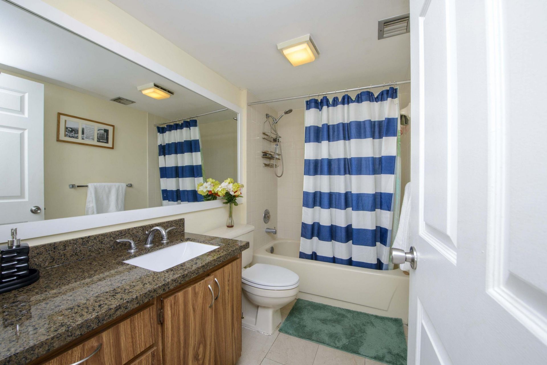 3515 Village Boulevard, Unit 304, West Palm Beach, FL 33409 Photo