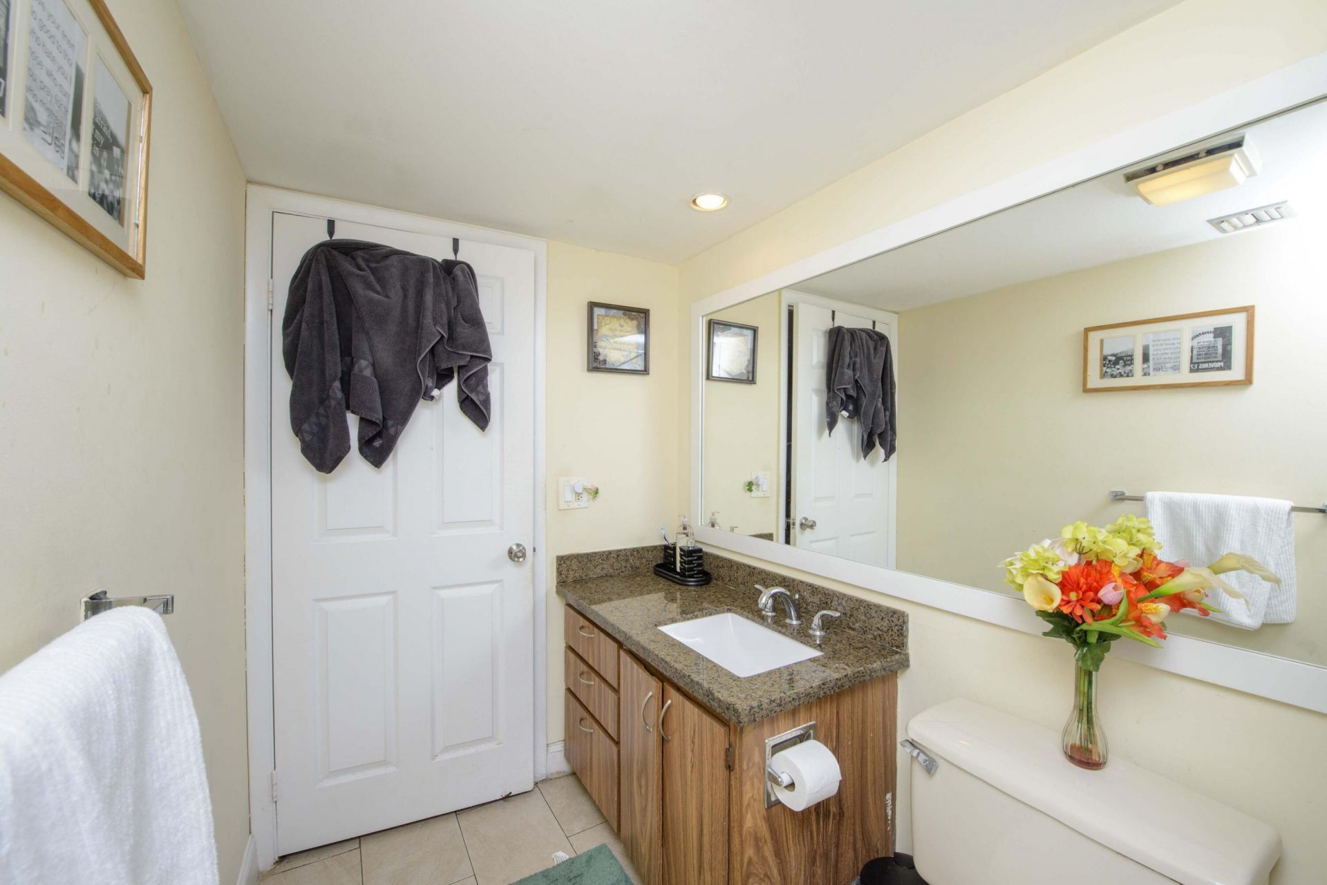 3515 Village Boulevard, Unit 304, West Palm Beach, FL 33409 Photo