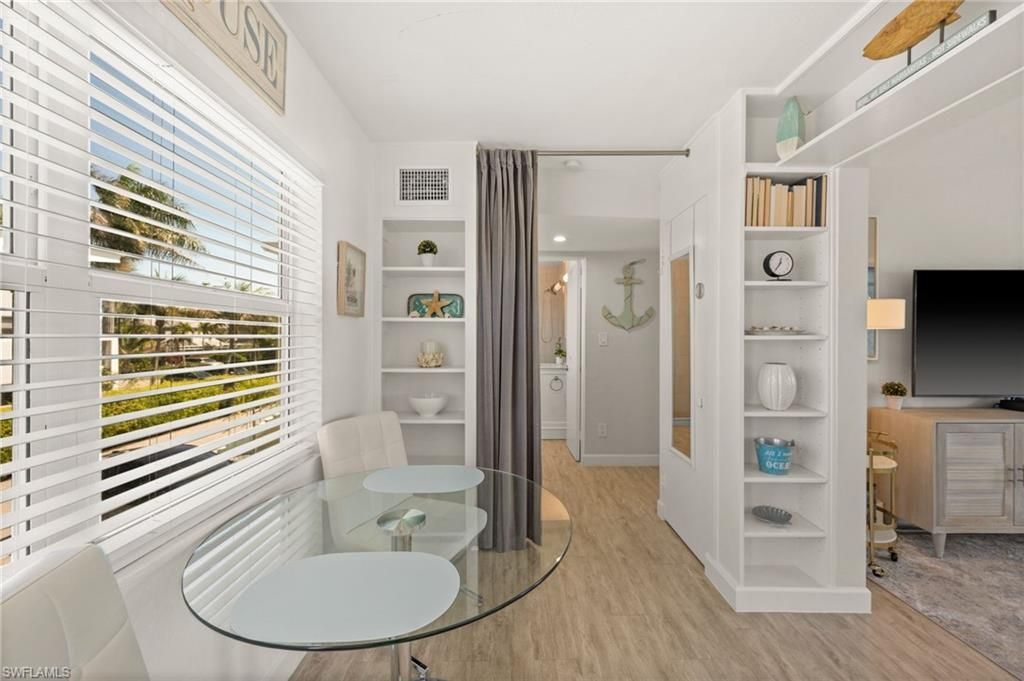 277 8th Ave S, Unit 277, Naples, FL 34102 Photo