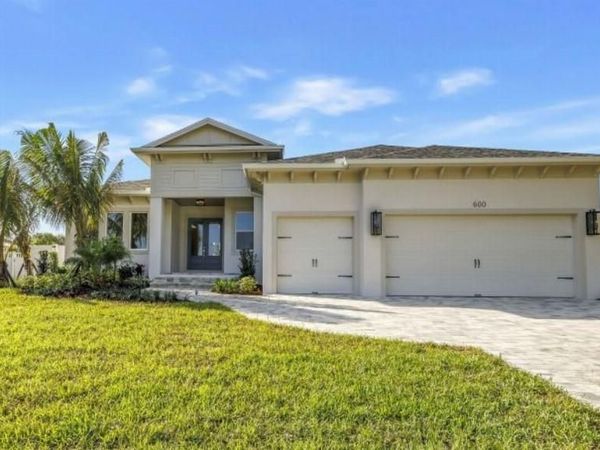 600 TALLAHASSEE DRIVE NE, ST PETERSBURG, FL 33702