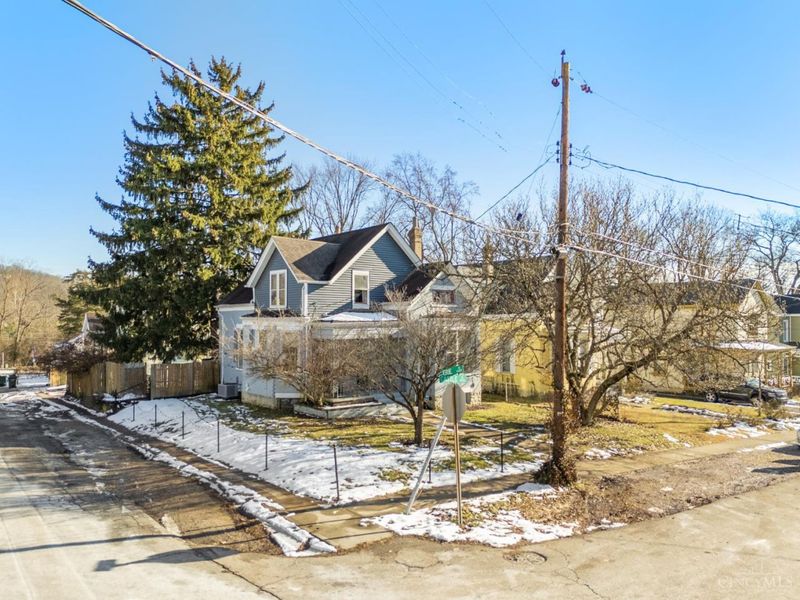 4726 Castle Place, Cincinnati, OH 45227 Photo 2