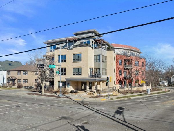 1835 Winnebago Street, Unit 210, Madison, WI 53704