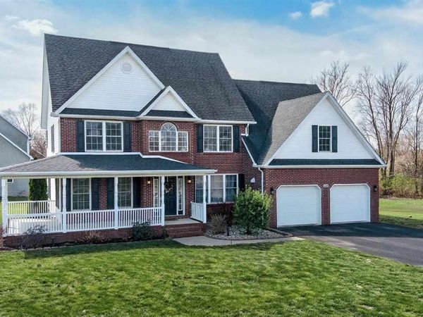 7371 Pinecroft Circle, Terre Haute, IN 47802