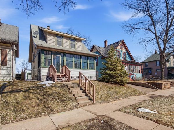363 Geranium Avenue E, Saint Paul, MN 55130
