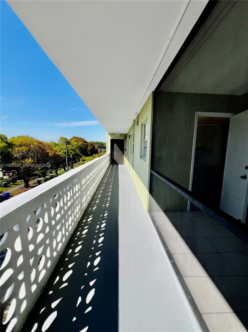 1425 Arthur St , Unit 402A, Hollywood, FL 33020 Photo