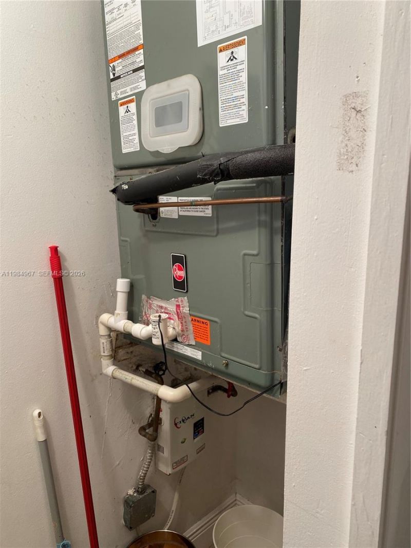 240 Lakeview Dr , Unit 308, Weston, FL 33326 Photo