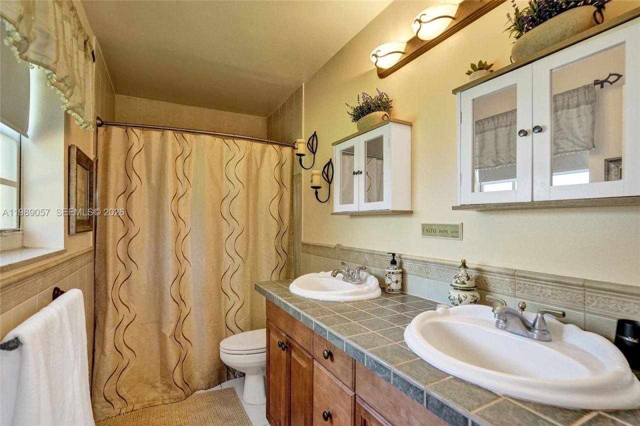 8730 NW 18th St, Pembroke Pines, FL 33024 Photo