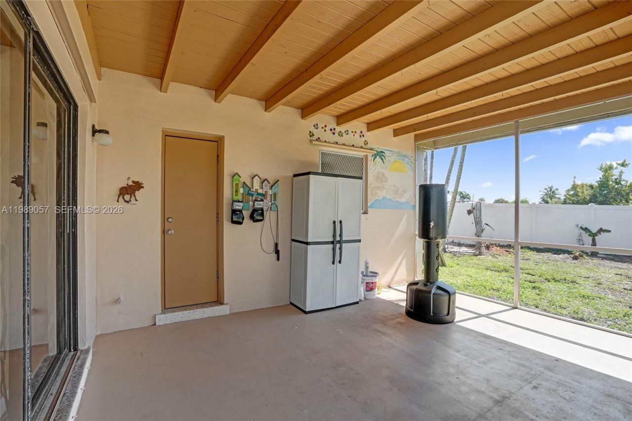 8730 NW 18th St, Pembroke Pines, FL 33024 Photo