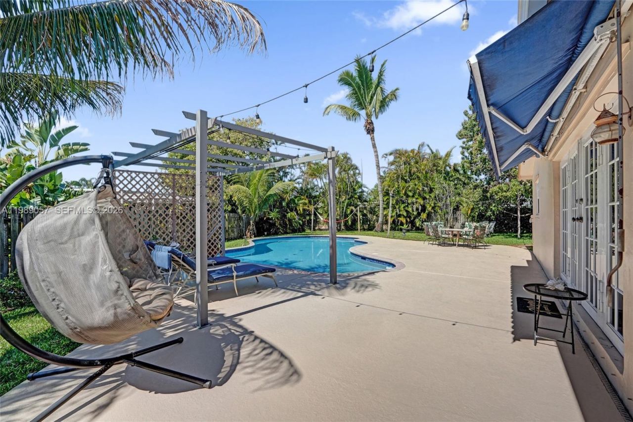 8730 NW 18th St, Pembroke Pines, FL 33024 Photo