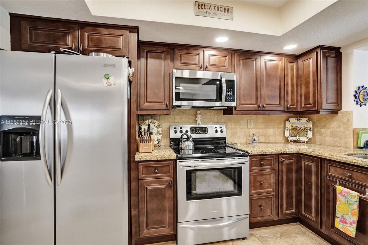 8730 NW 18th St, Pembroke Pines, FL 33024 Photo