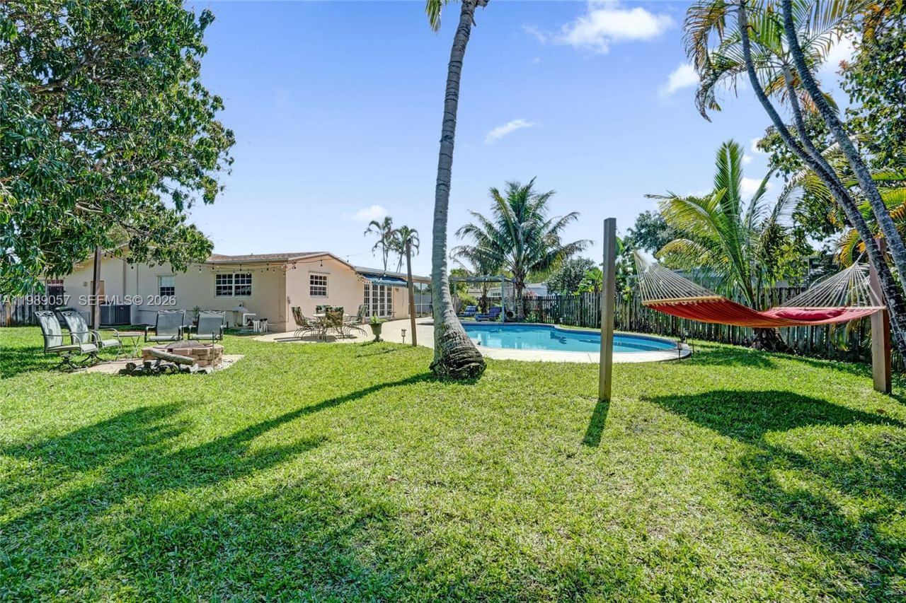 8730 NW 18th St, Pembroke Pines, FL 33024 Photo