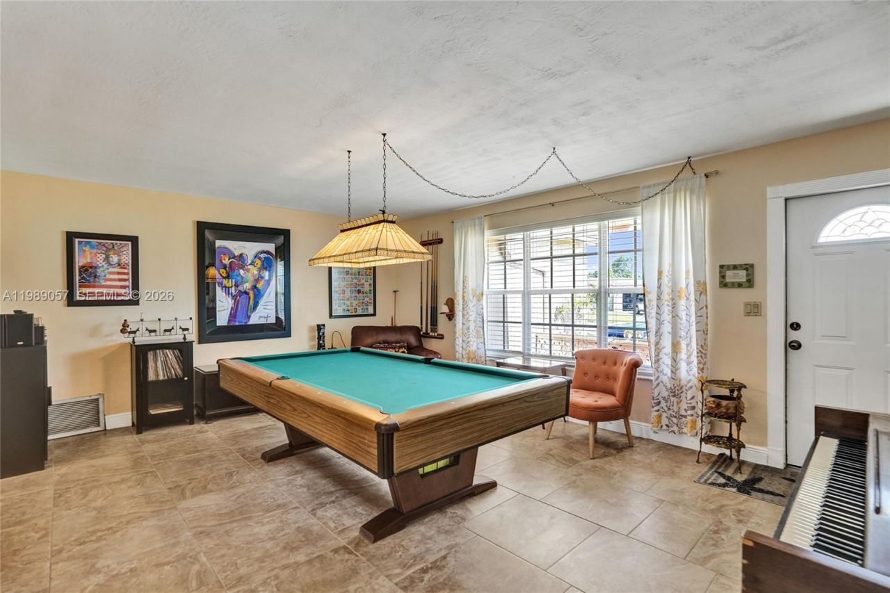 8730 NW 18th St, Pembroke Pines, FL 33024 Photo