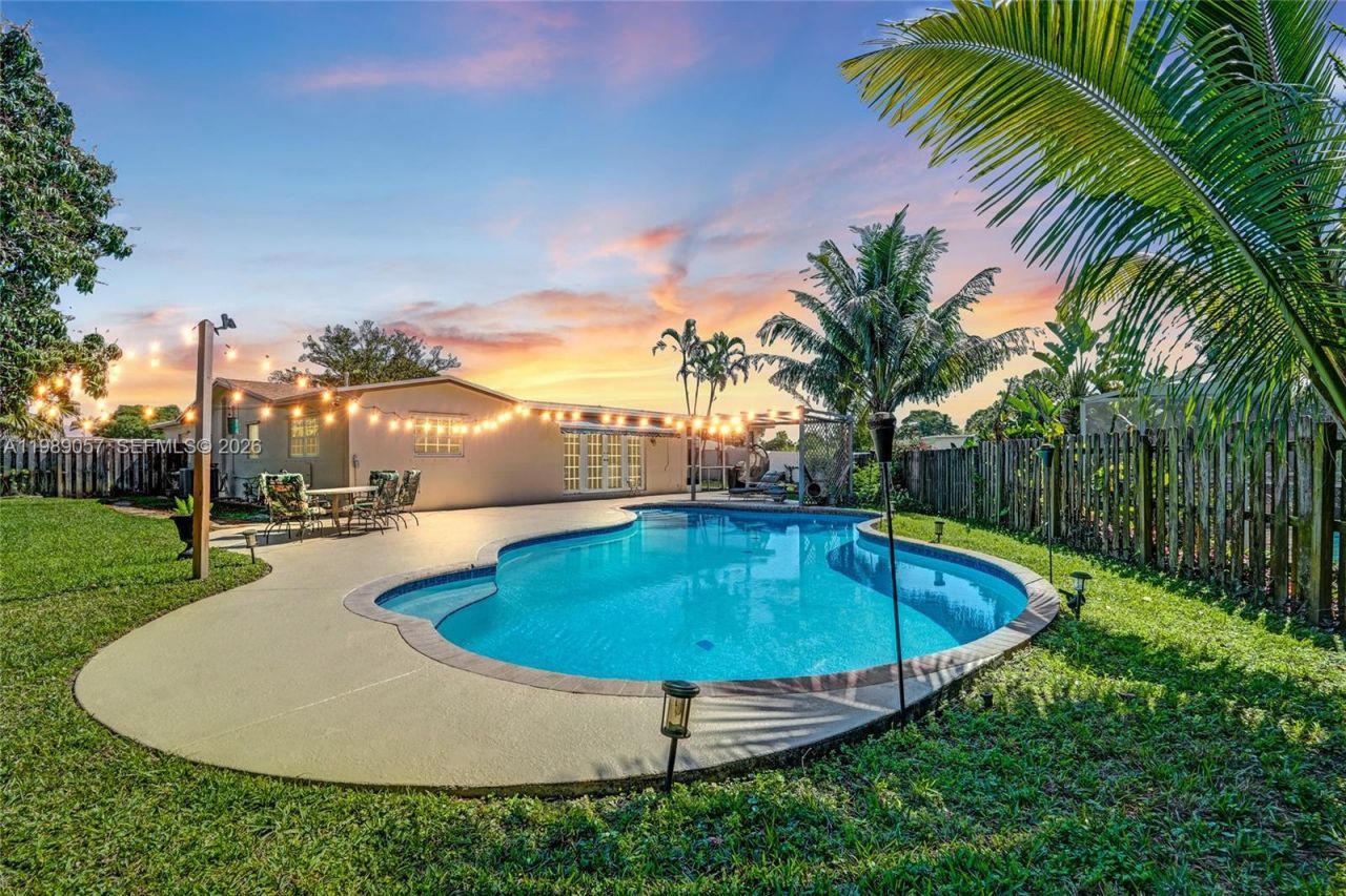 8730 NW 18th St, Pembroke Pines, FL 33024 Photo