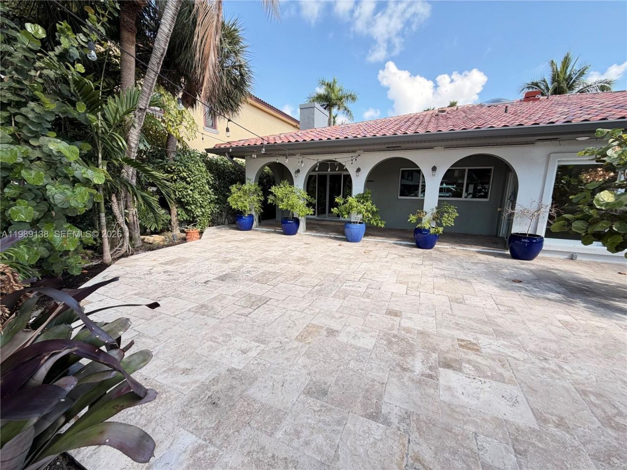 3200 NE 165th St, North Miami Beach, FL 33160 Photo