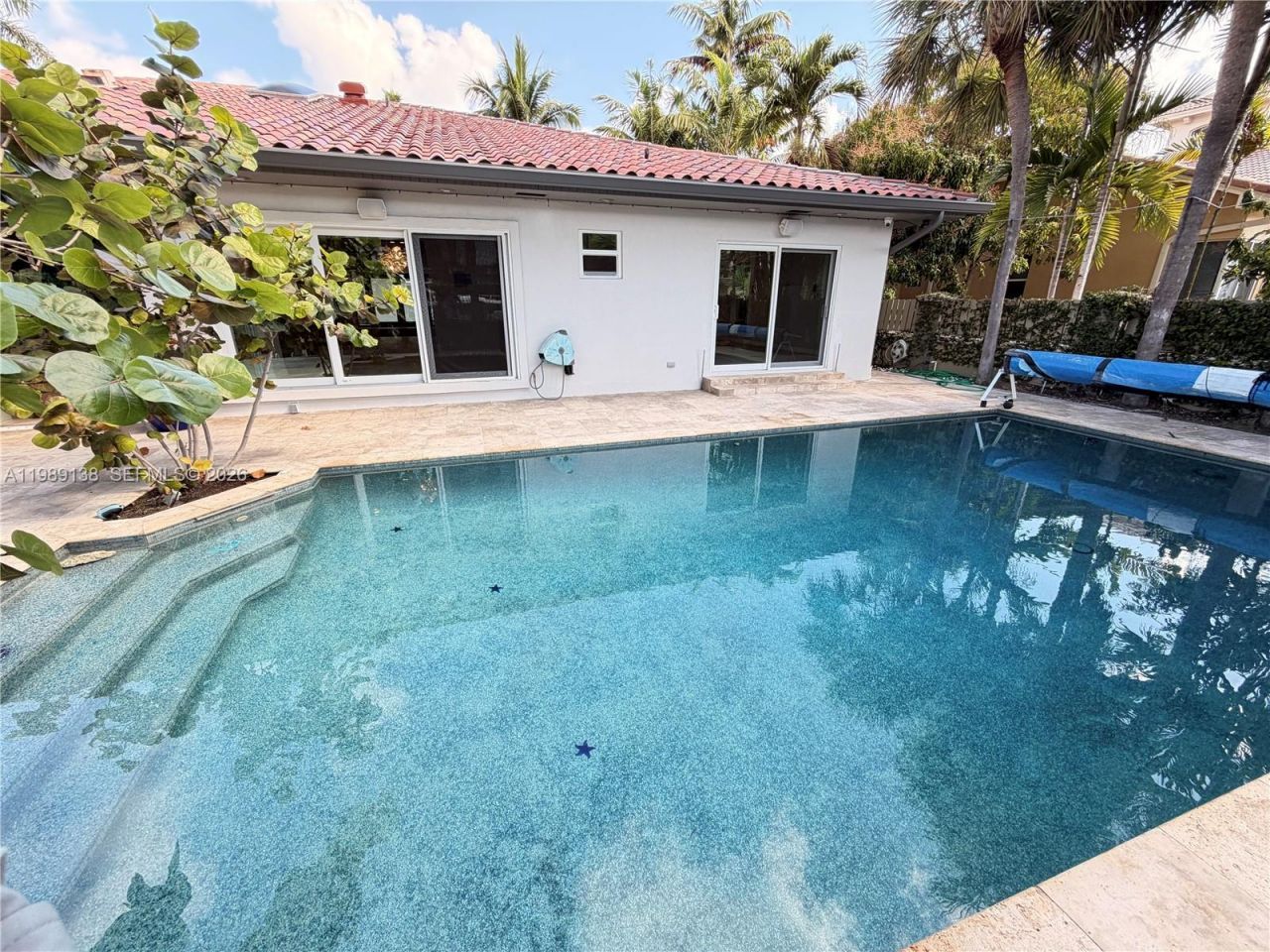 3200 NE 165th St, North Miami Beach, FL 33160 Photo