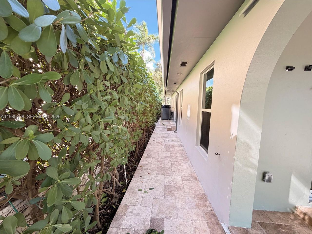 3200 NE 165th St, North Miami Beach, FL 33160 Photo
