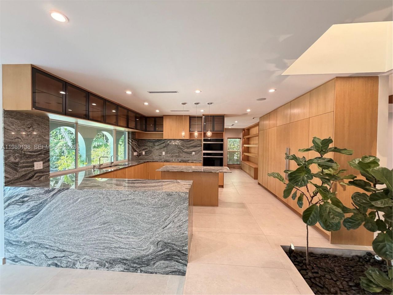 3200 NE 165th St, North Miami Beach, FL 33160 Photo