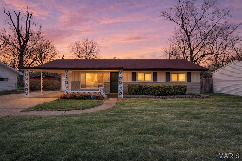 19 Blanchette Drive, Florissant, MO 63031 Main Photo