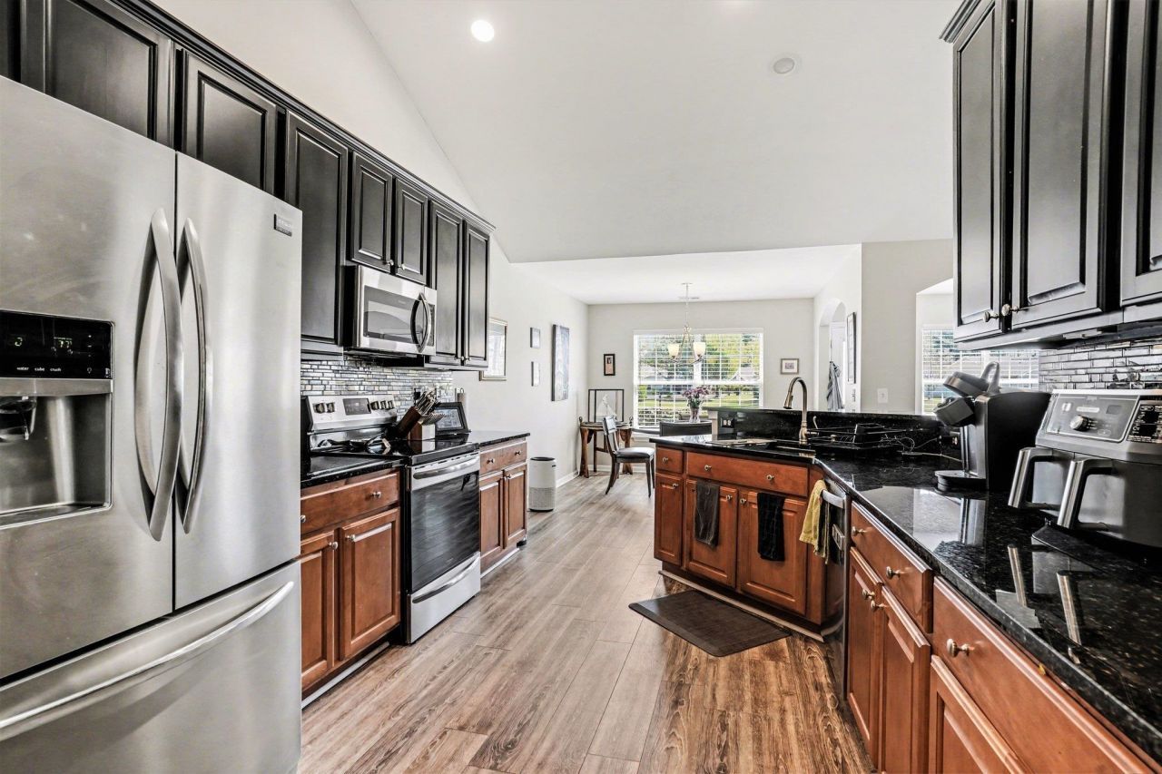 301 Whitchurch Dr. Photo 11