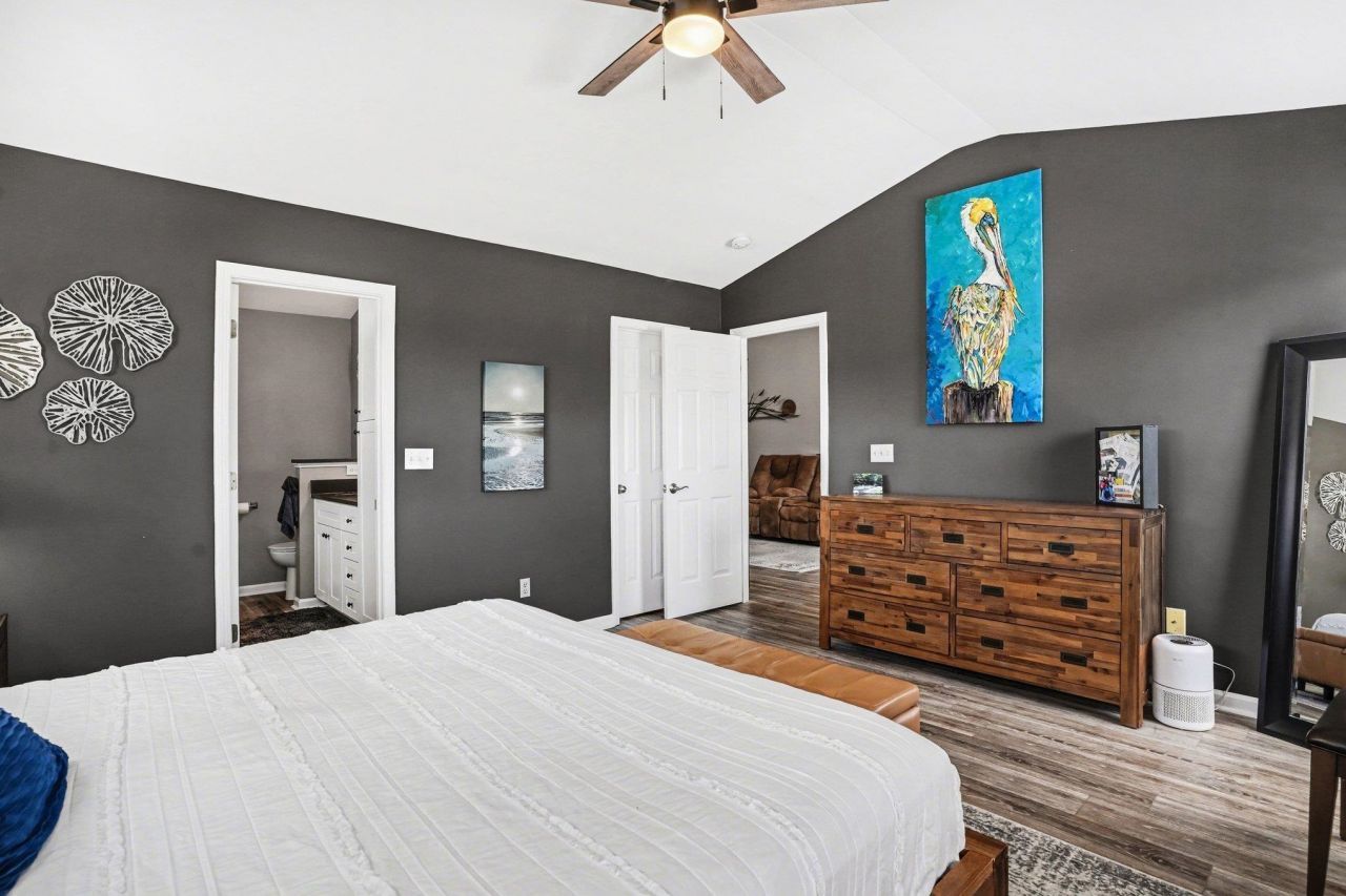 301 Whitchurch Dr. Photo 17