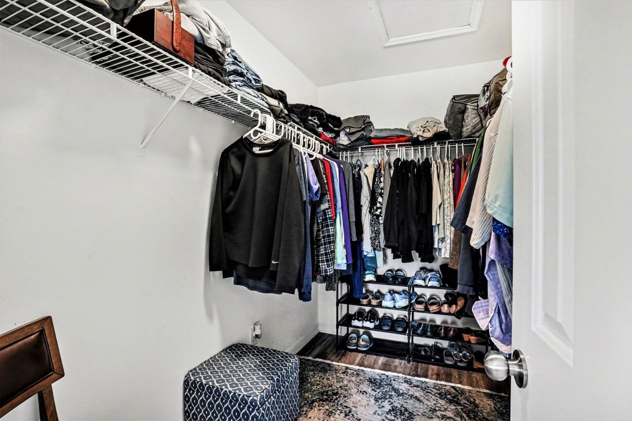 301 Whitchurch Dr. Photo 20