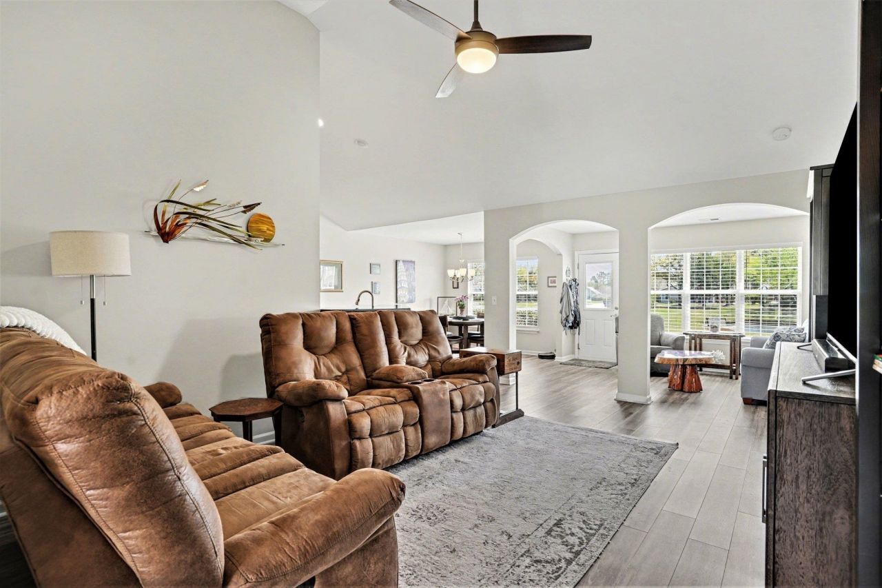 301 Whitchurch Dr. Photo 5