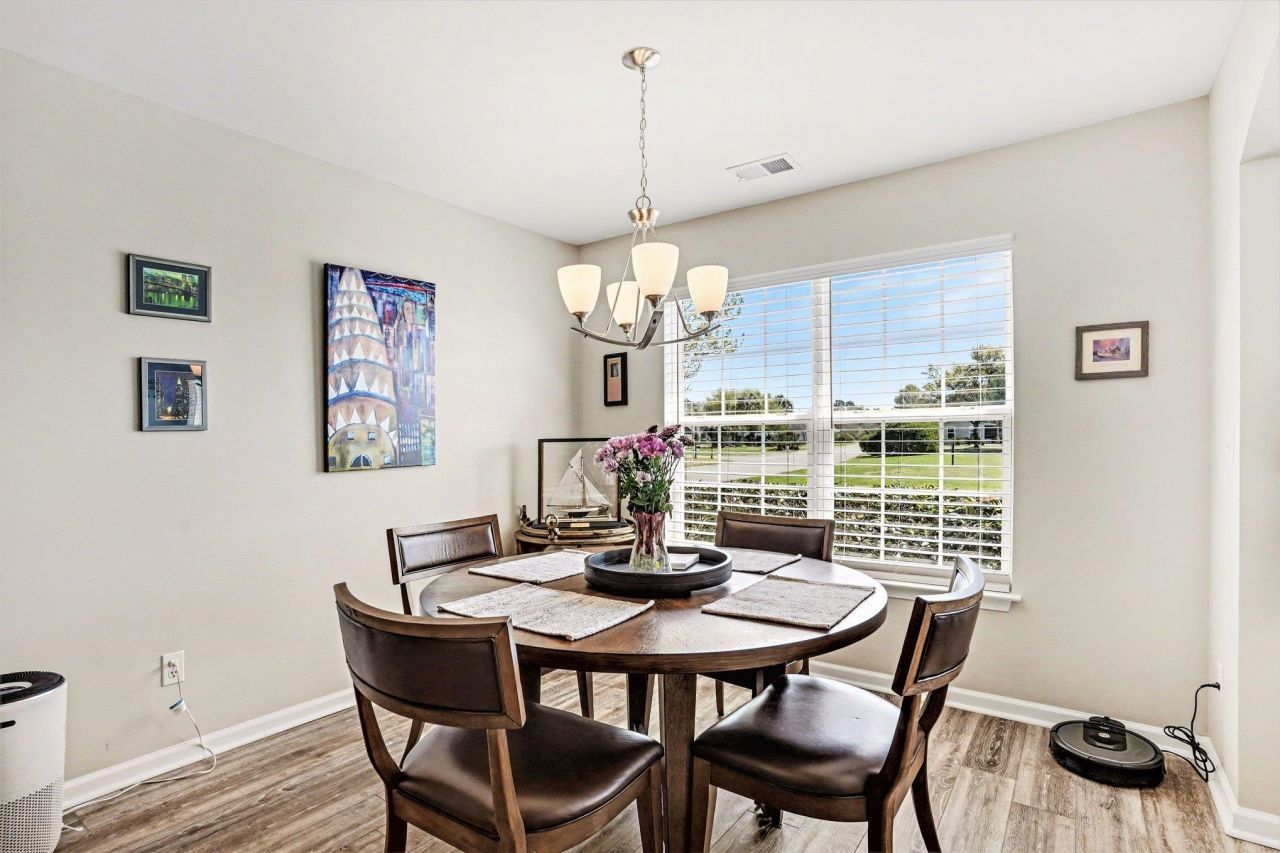 301 Whitchurch Dr. Photo 7