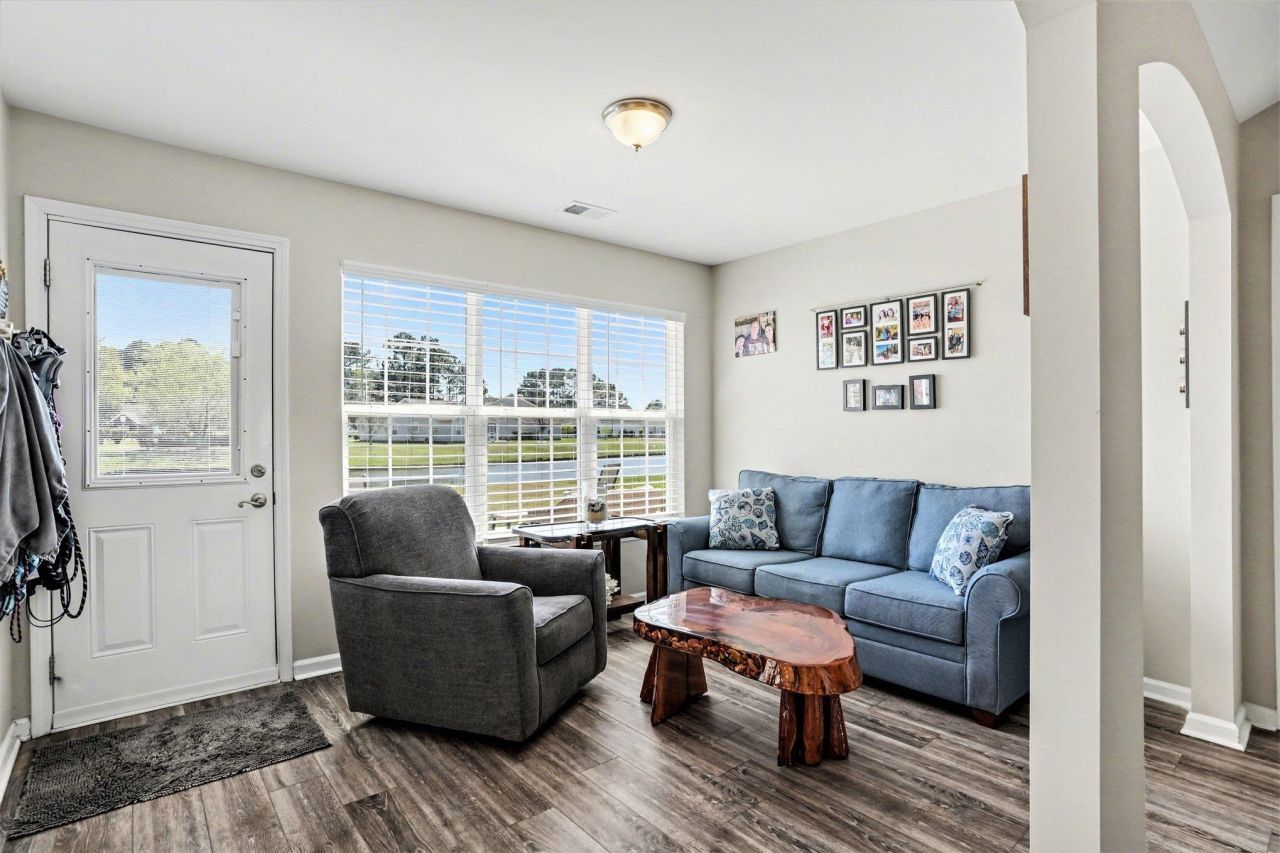 301 Whitchurch Dr. Photo 9