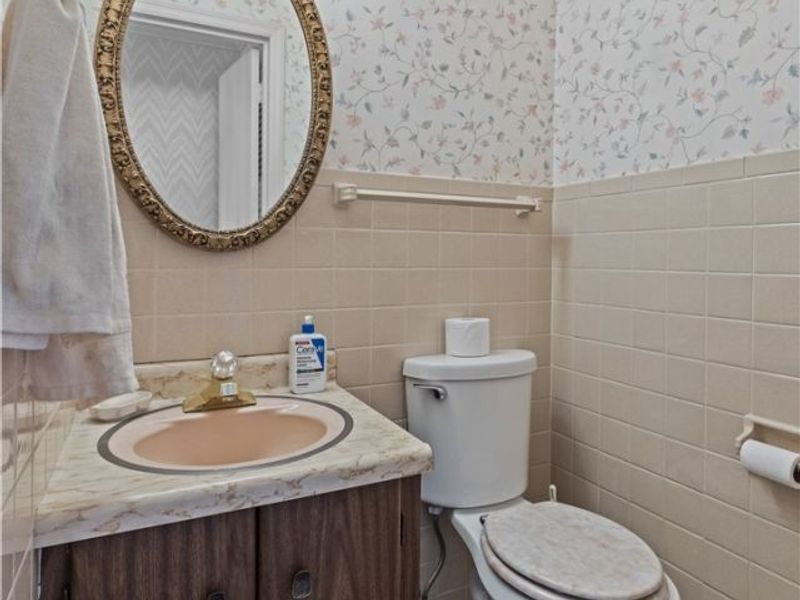 10 Sarah Boulevard, Toronto, OH 43964 Photo 17