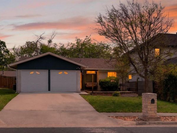 7025 Crosswood DR, Austin, TX 78745