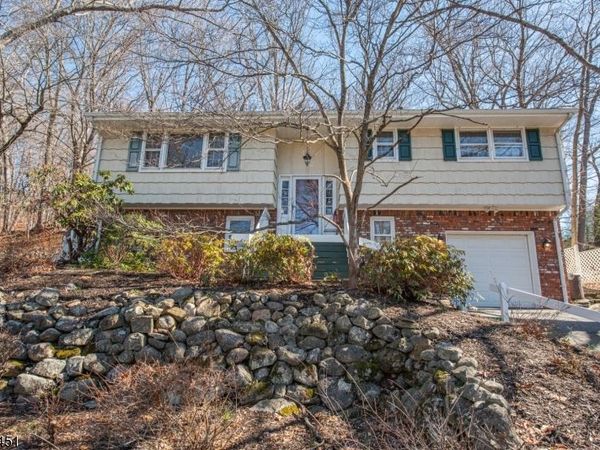 103 Cedar Rd, Ringwood, NJ 07456