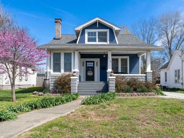 716 S DIVISION Street, Carterville, IL 62918