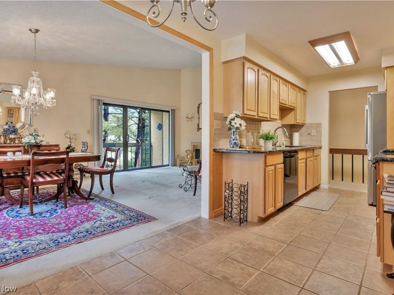 585 Hampton Ridge Drive, Akron, OH 44313 Photo 13