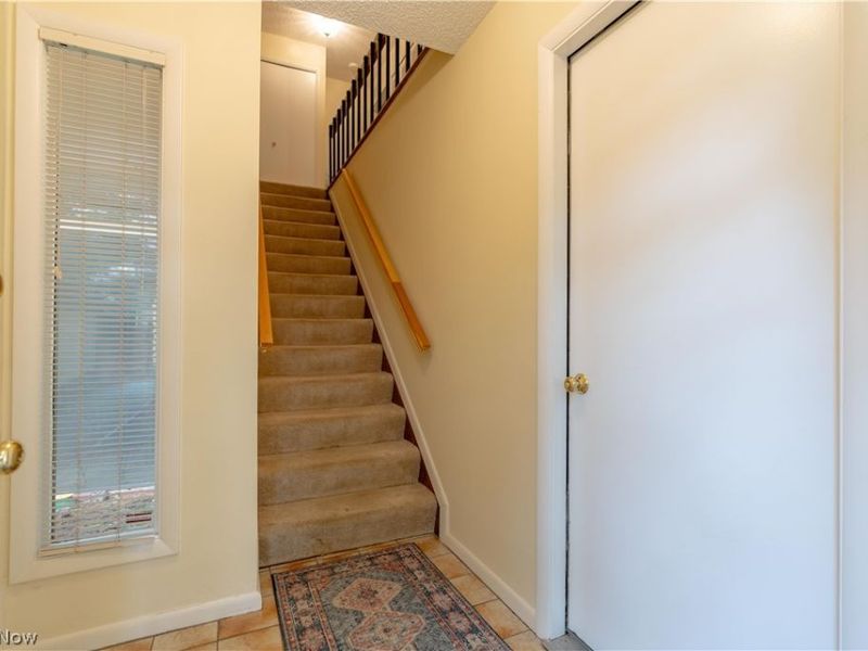 585 Hampton Ridge Drive, Akron, OH 44313 Photo 5