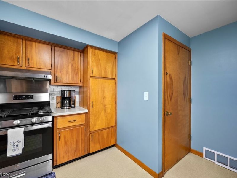 1437 Westwood Drive, Lorain, OH 44053 Photo 11