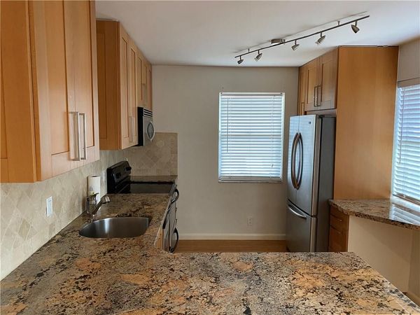 713 SE 18th Street, Fort Lauderdale, FL 33316