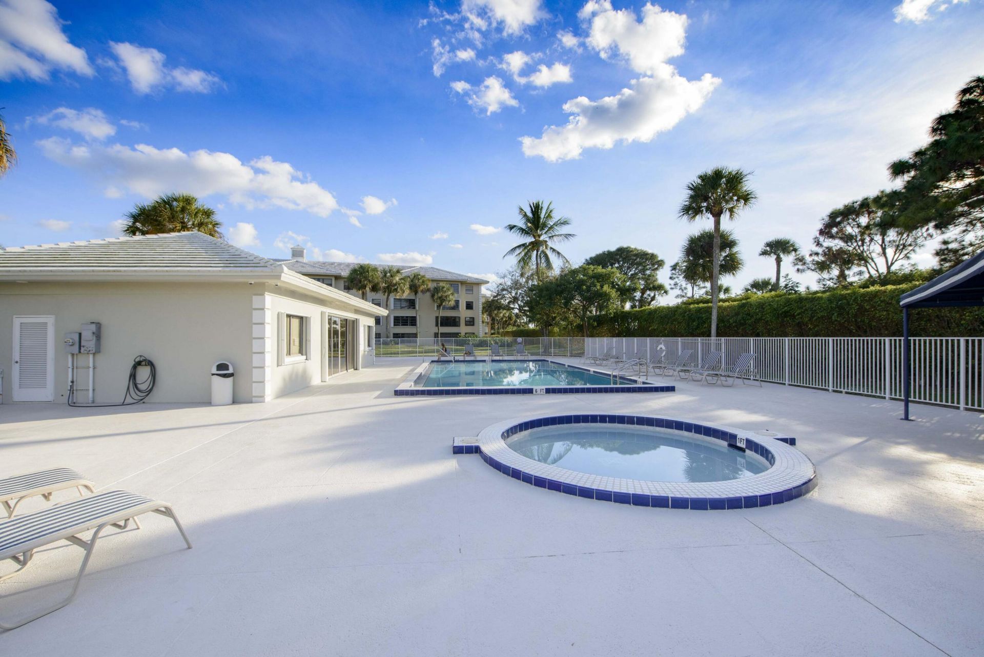 3515 Village Boulevard, Unit 304, West Palm Beach, FL 33409 Photo