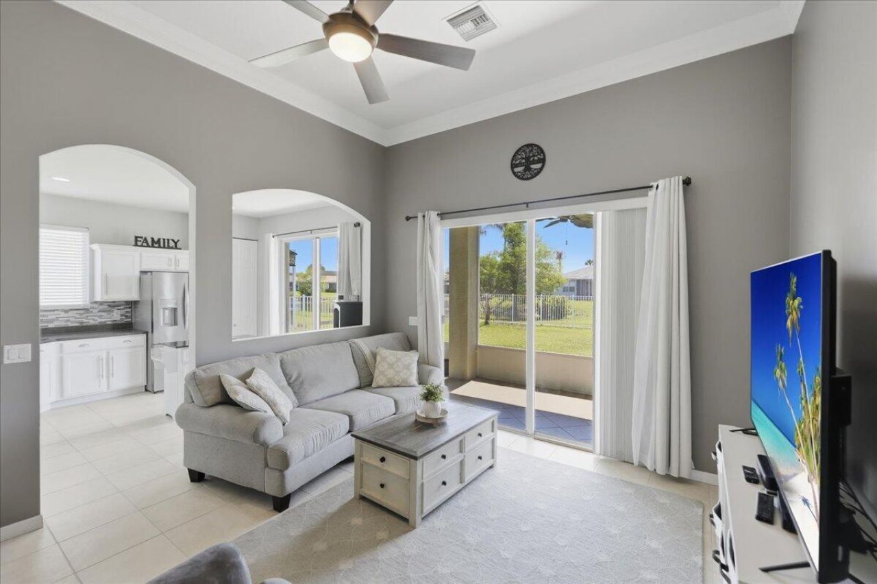 399 SW Lake Forest Way, Port Saint Lucie, FL 34986 Photo