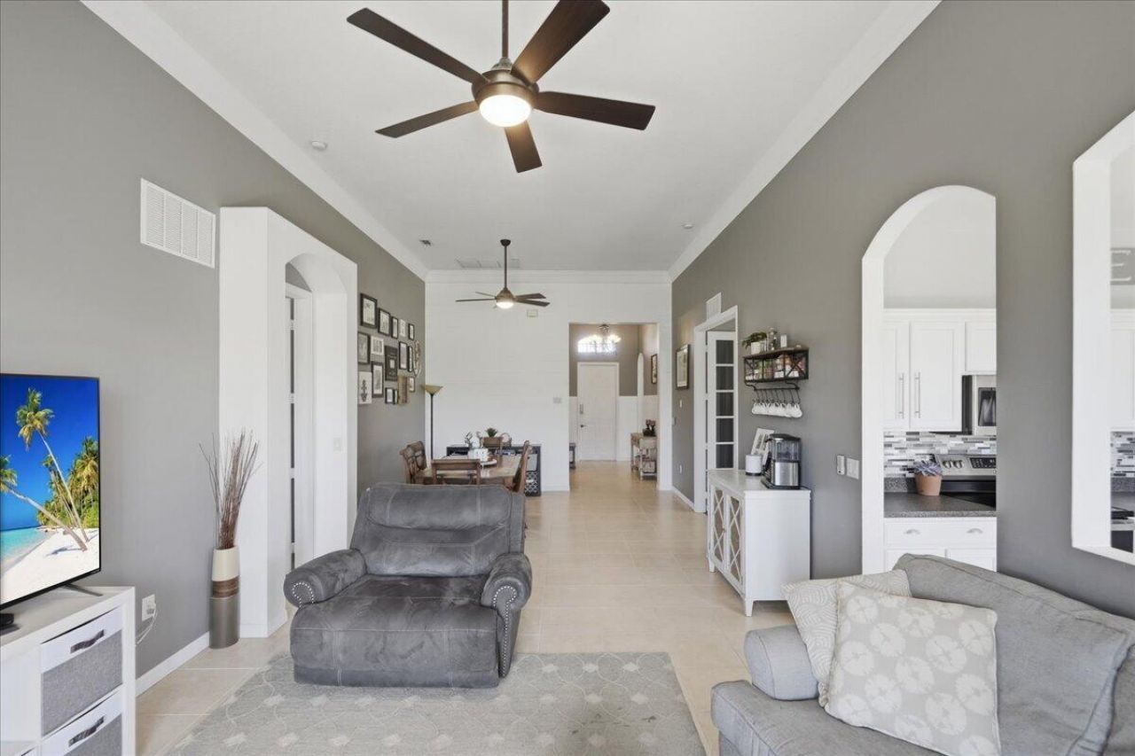 399 SW Lake Forest Way, Port Saint Lucie, FL 34986 Photo