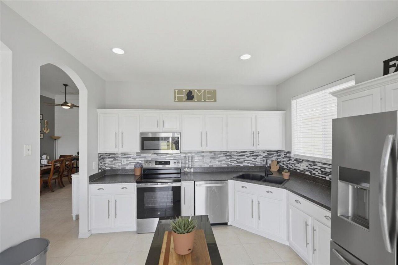 399 SW Lake Forest Way, Port Saint Lucie, FL 34986 Photo