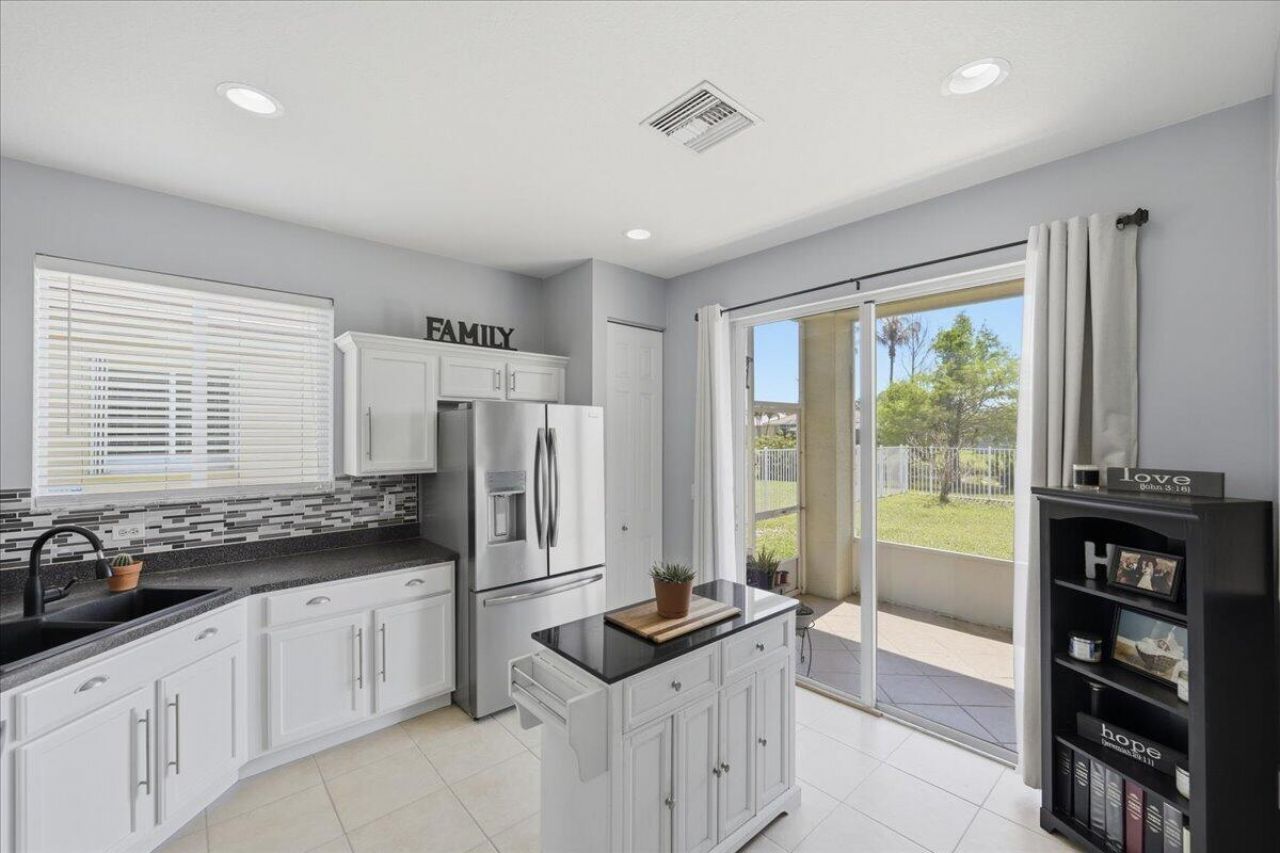 399 SW Lake Forest Way, Port Saint Lucie, FL 34986 Photo