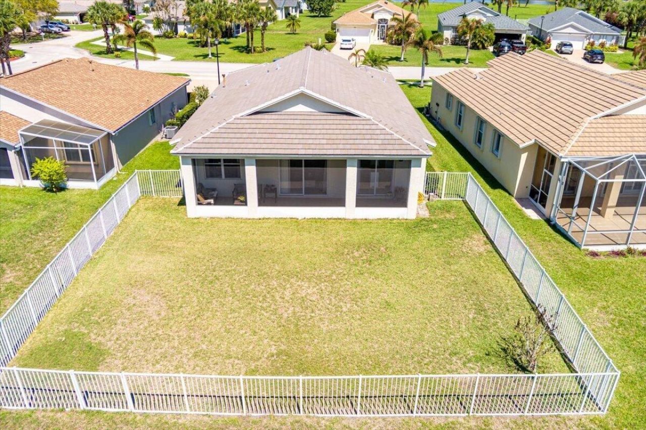 399 SW Lake Forest Way, Port Saint Lucie, FL 34986 Photo