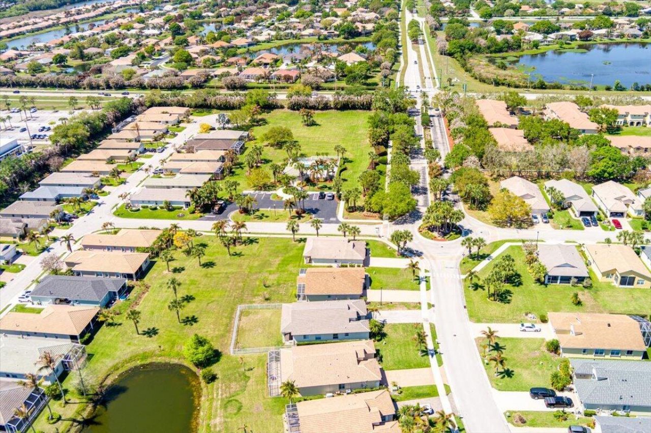 399 SW Lake Forest Way, Port Saint Lucie, FL 34986 Photo