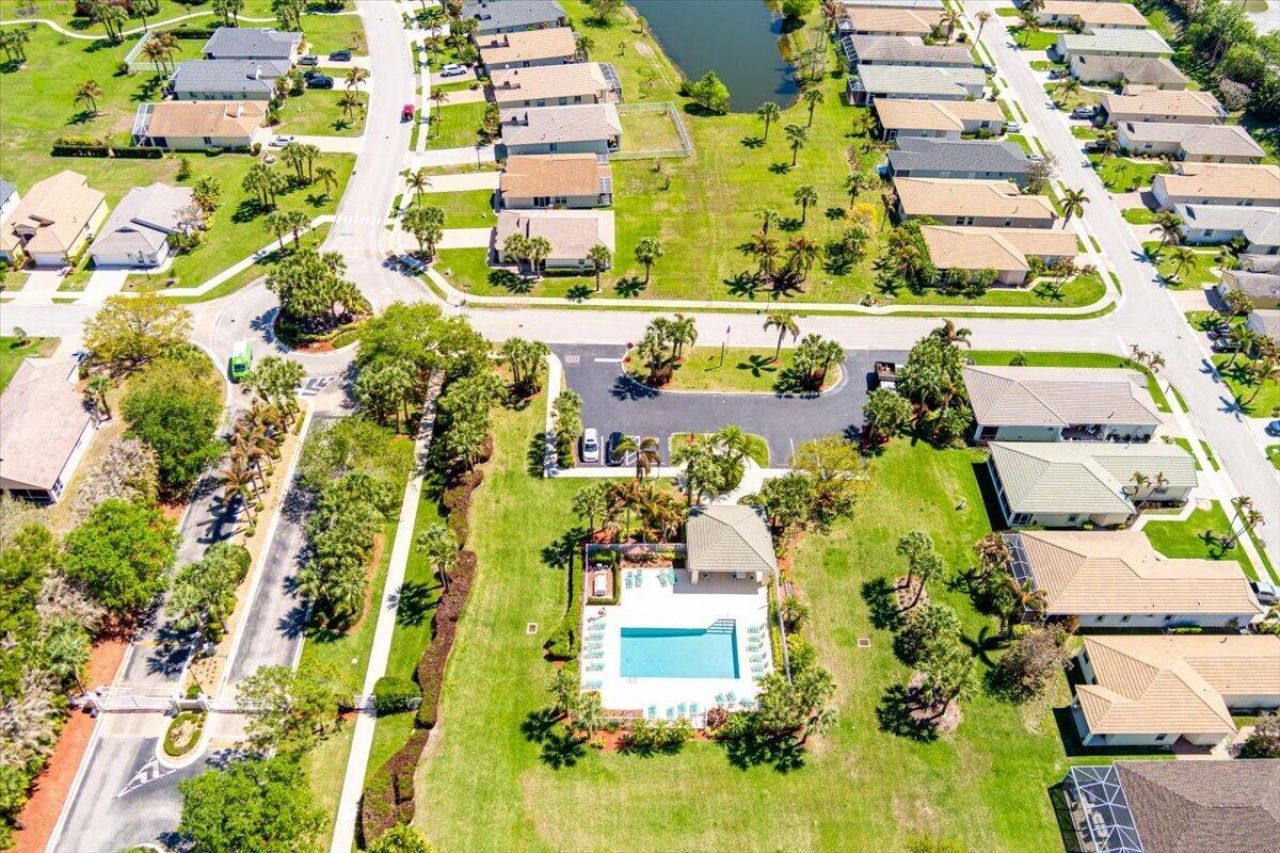 399 SW Lake Forest Way, Port Saint Lucie, FL 34986 Photo