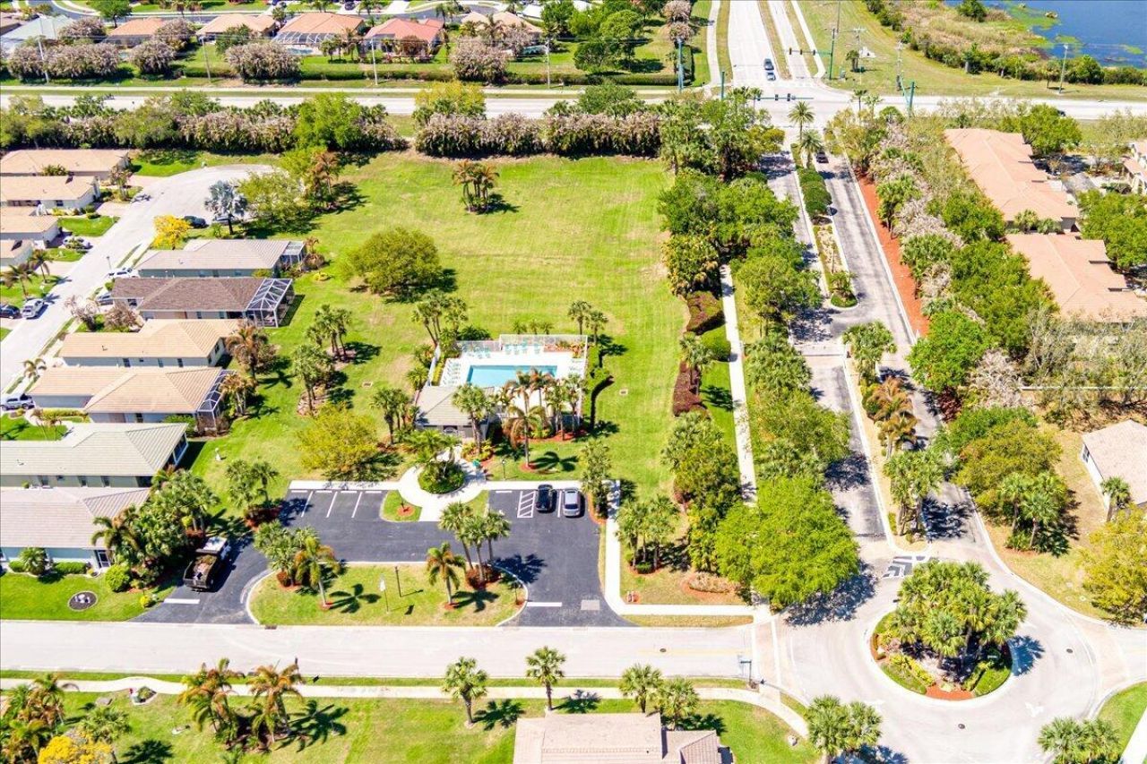 399 SW Lake Forest Way, Port Saint Lucie, FL 34986 Photo