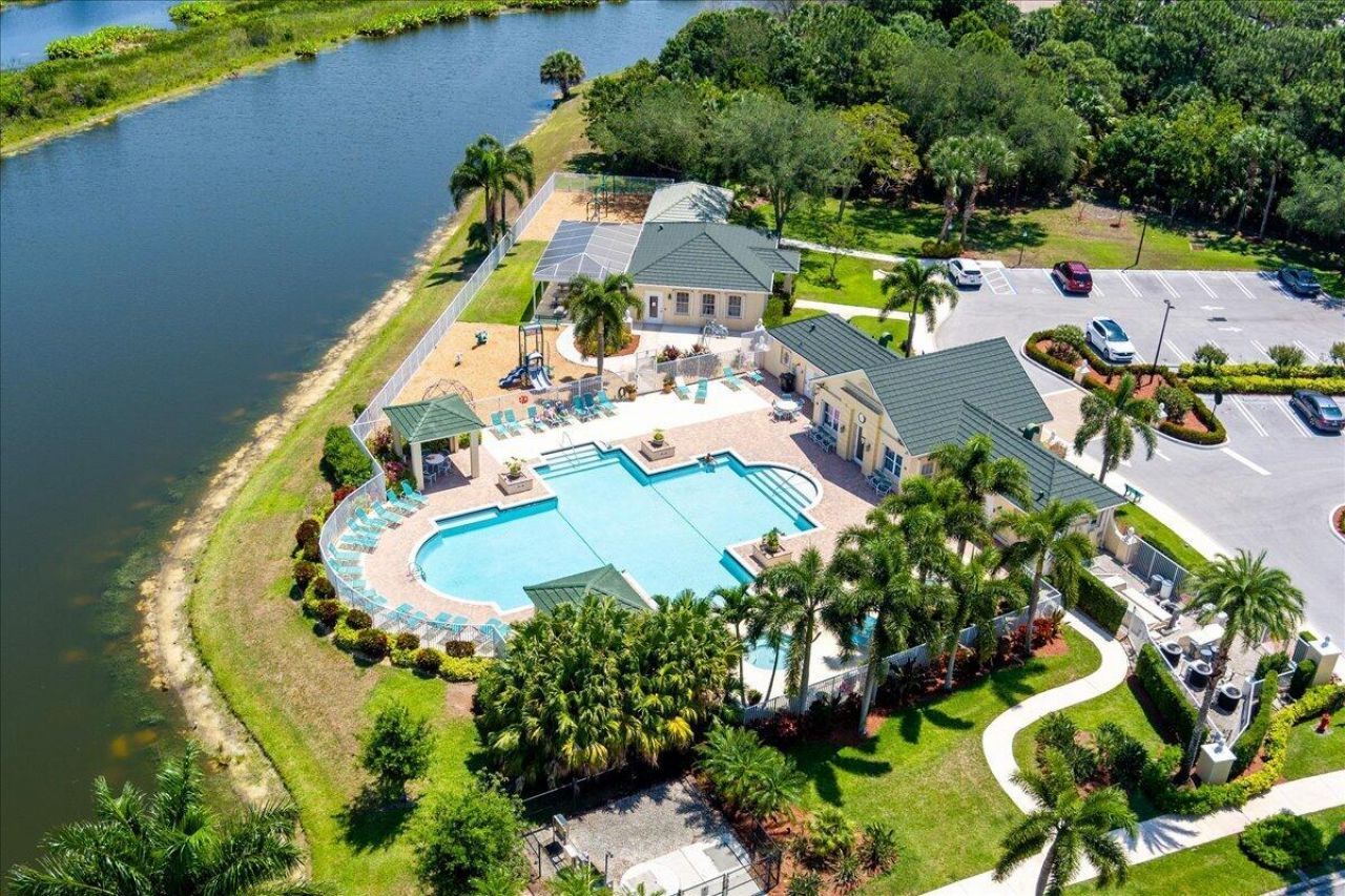 399 SW Lake Forest Way, Port Saint Lucie, FL 34986 Photo