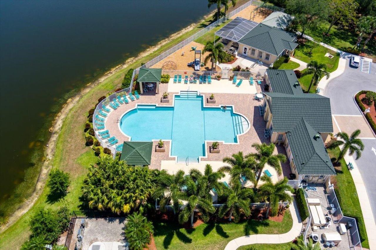 399 SW Lake Forest Way, Port Saint Lucie, FL 34986 Photo